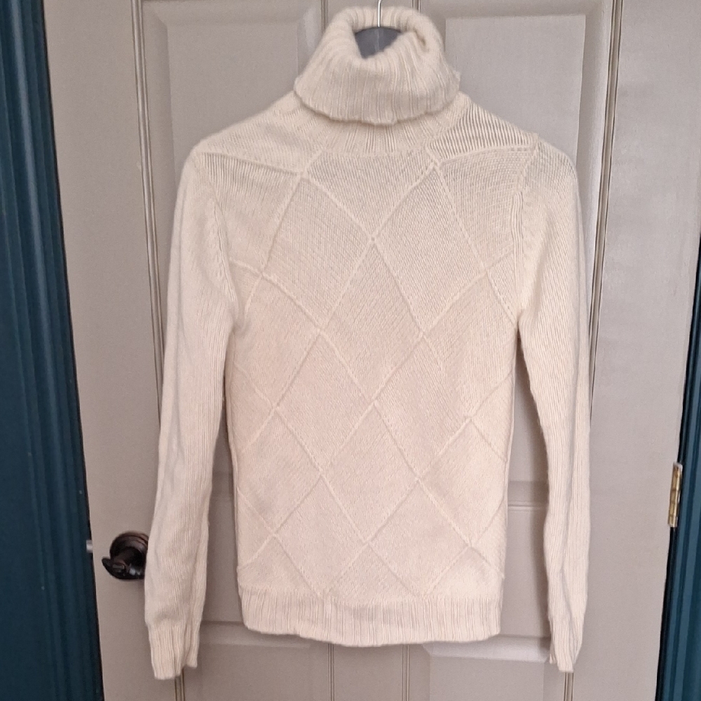 Esprit Off-White Turtleneck Sweater